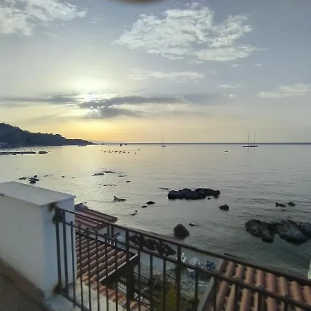 Lägenhet Con Terrazzo Sul Mare Teocle *