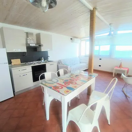 Con Terrazzo Sul Mare Teocle *