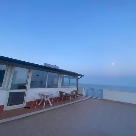 Con Terrazzo Sul Mare Teocle Giardini Naxos