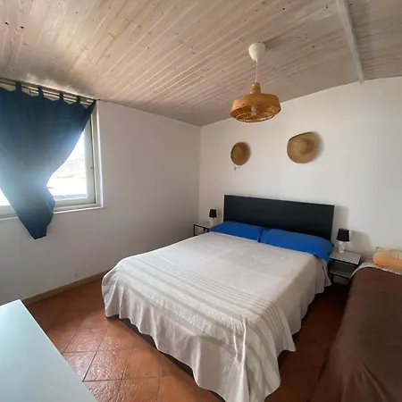 Con Terrazzo Sul Mare Teocle *